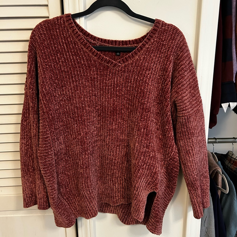 Romeo & Juliet Couture Pink V-Neck Sweater
